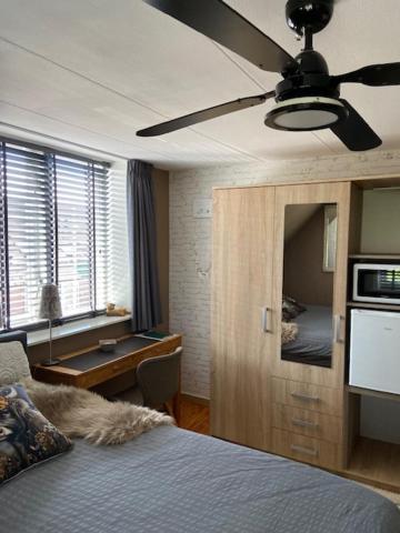 דירות זנדאם Tinyhouse Woody At The Water מראה חיצוני תמונה