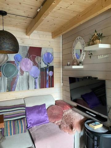 דירות זנדאם Tinyhouse Woody At The Water מראה חיצוני תמונה